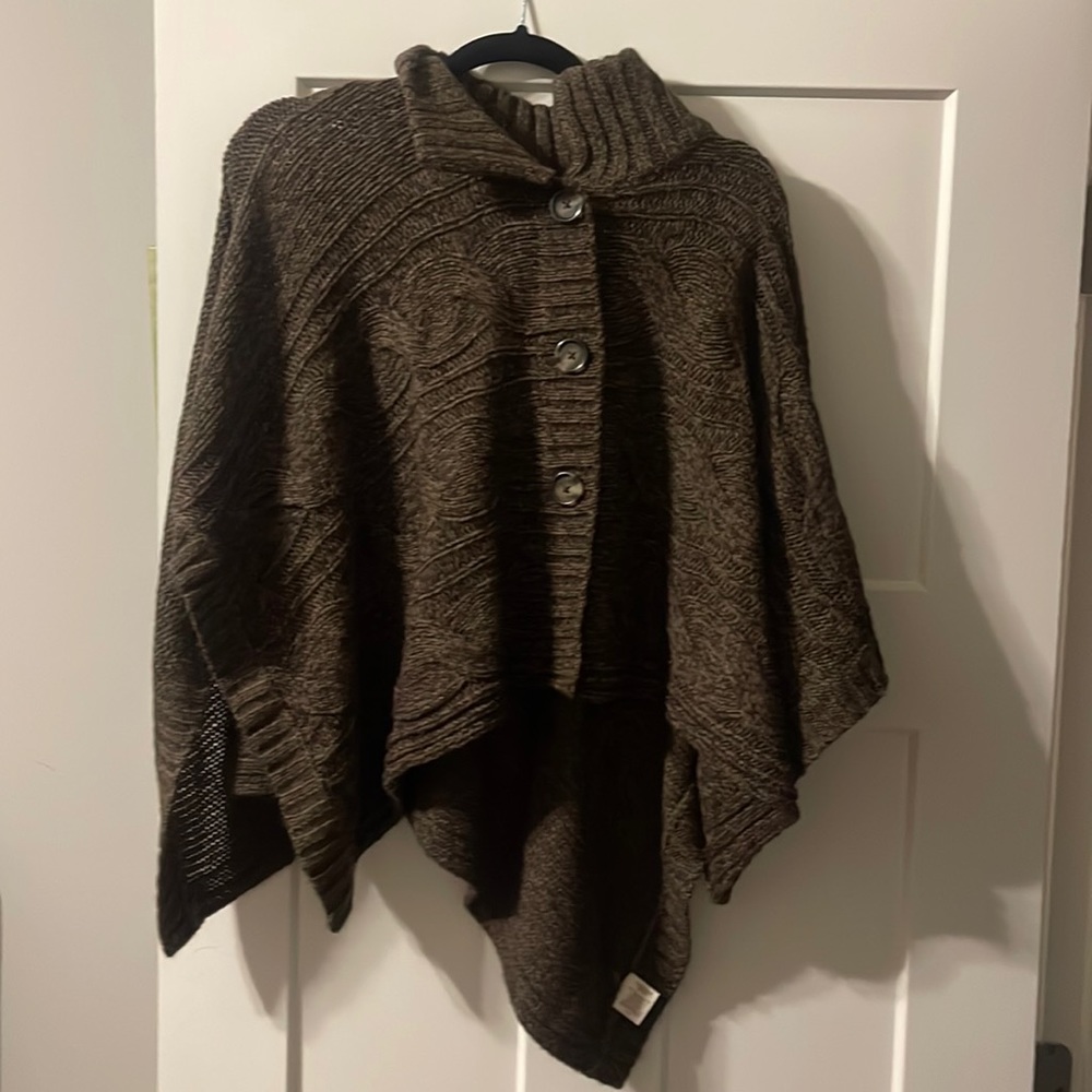 Decree Sweater poncho